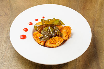 チキンピリ辛揚げ春巻き